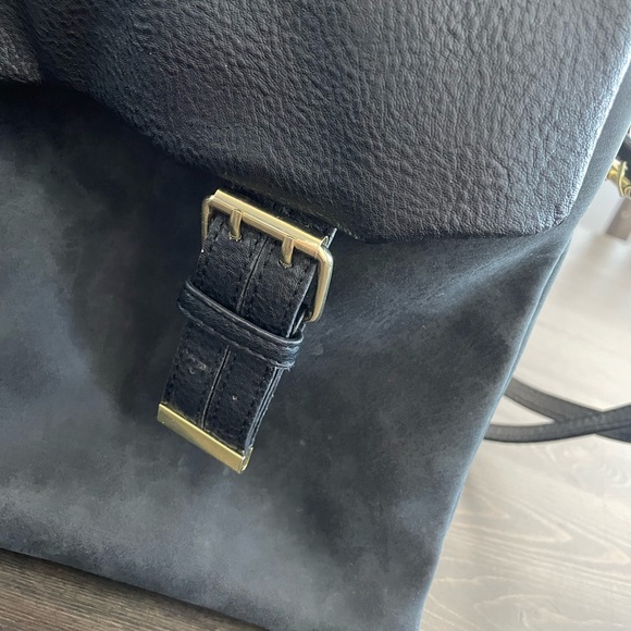 Steve Madden Faux Pebbled Leather Oversized Large Messanger Bag - Picture 12 of 12